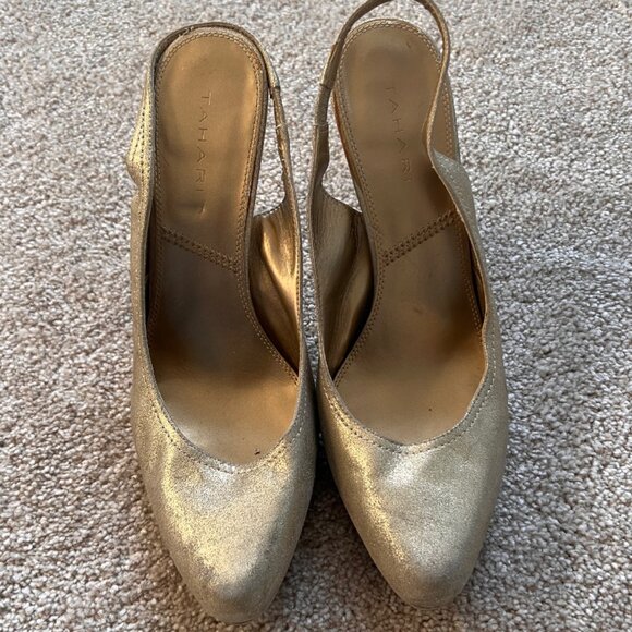 Tahari Pumps | Size 10 - Picture 2 of 3